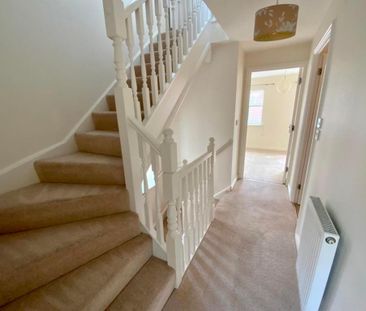 3 bedroom semi-detached house to rent - Photo 4
