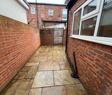 Armstrong Street, Preston - Photo 1