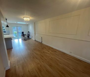 3 bedroom property to rent - Photo 1