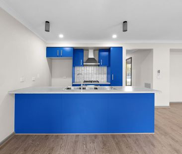 Beautiful Double Storey house in Wollert! - Photo 5