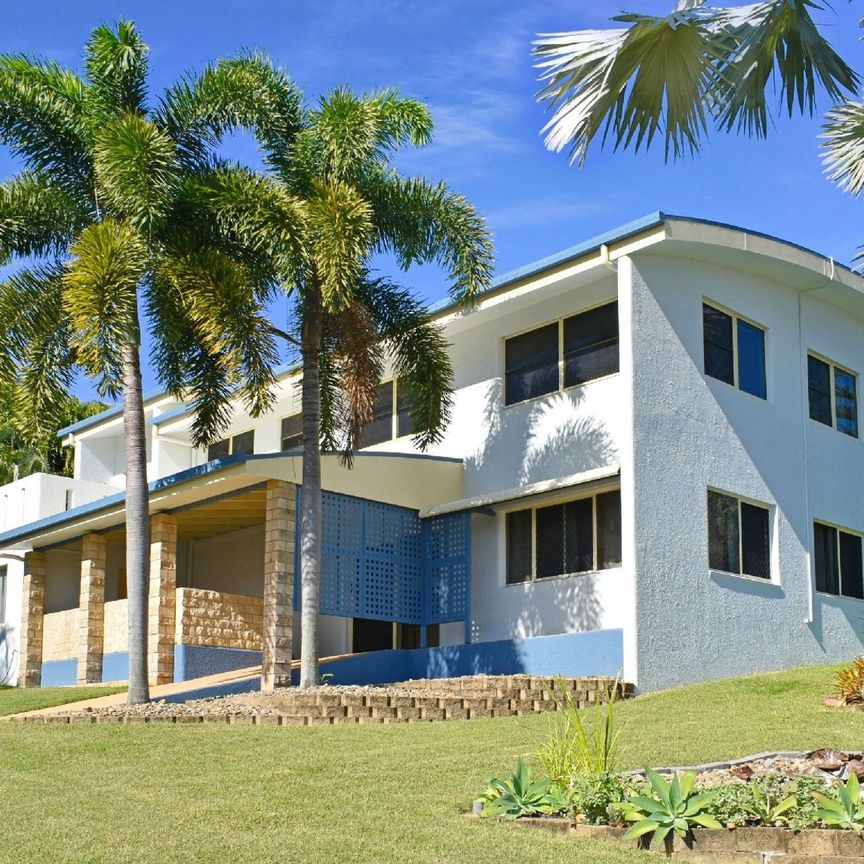 7 Sunrise Place, 4740, Blacks Beach Qld - Photo 1