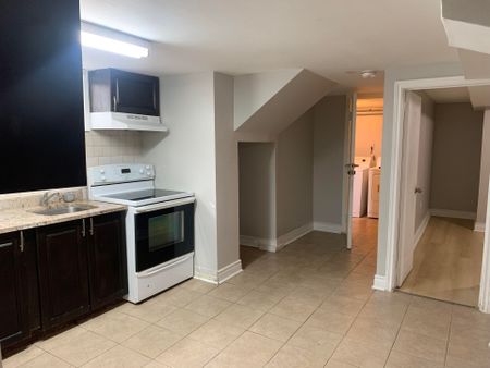 For Lease - 5 Tulloch Drive Unit# ( Lower ), Ajax, Ontario - Photo 5