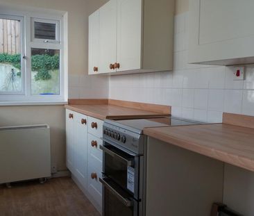 2 bedroom cottage to rent - Photo 2