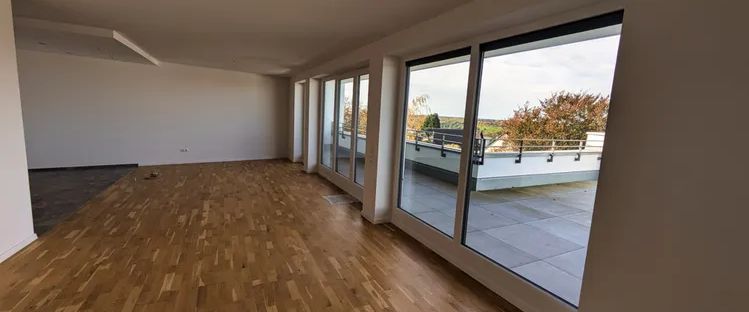 Mit dem Aufzug ins Penthouse...Neubau-Erstbezug mit Blick bis in die Eifel und nach Köln! - Foto 1
