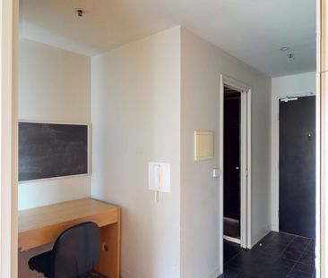 Fully Furnished Carlton Living – Move Straight In - Photo 2