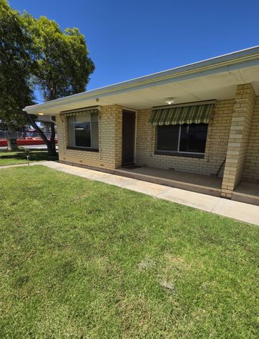 Your Perfect 2 Bedroom Home Awaits&excl; - Photo 4