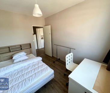 Location Appartement 4 pièces 73m² MONT ST AIGNAN 76130 - Photo 3