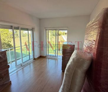 Apartment T2 in Oeiras e São Julião da Barra, Paço de Arcos e Caxias, Oeiras - Photo 4