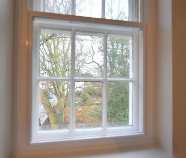 4 bedroom end of terrace house to rent - Photo 3