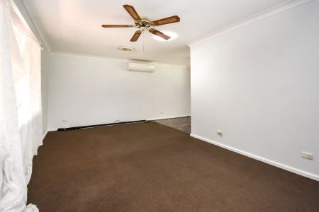 49 Kurim Avenue, Orange. - Photo 3