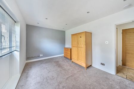 3 bedroom bungalow to rent - Photo 4