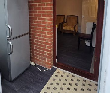 Studio Flat, Dunsmere Road, N16 - Photo 1