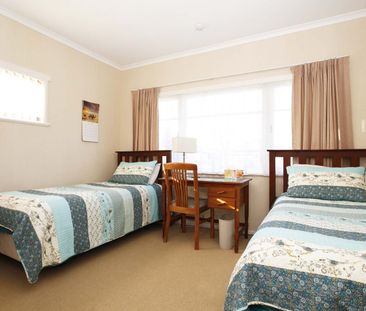 LAWNS + POWER INCLUDED WITH RENT - Photo 3