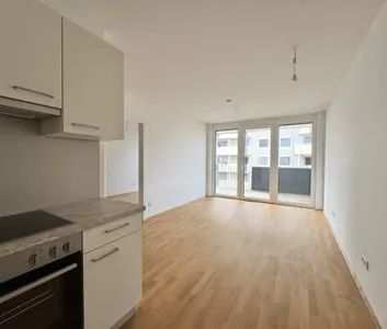 Wohnen mit Grünblick nahe U1 Kagraner Platz - Foto 1