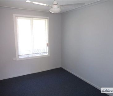 Great Size 4 Bedroom Home - Photo 3