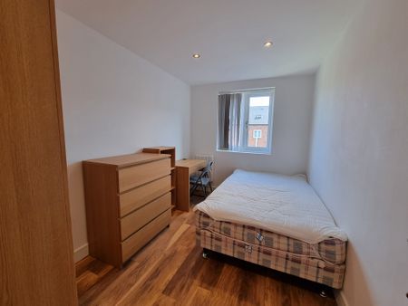 2 Bed Student Accommodation - Photo 4