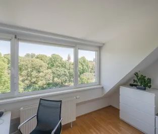 ++NEU++ Wohnen mit Weitblick! Gepflegte 4-Zimmer-Mietwohnung mit 19 m² Südterrasse und Klimaanlage - Foto 3