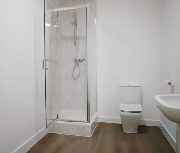 Flat 1 - 1 Bedroom House - Photo 4