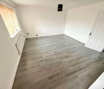 Longview Court Cook Street Farnworth Bolton, BL4 - Photo 2