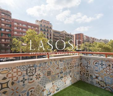 Apartment 110m² with optional garage to rent in Hostafrancs, Barcelona - Photo 5