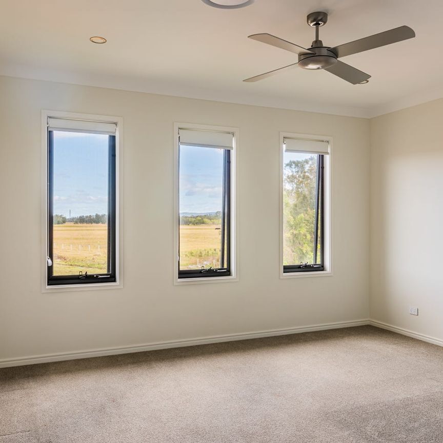 LARGE HOME WITH COUNTRY A OUTLOOK - ACCESS VIA ELK HORN PARADE - Photo 1