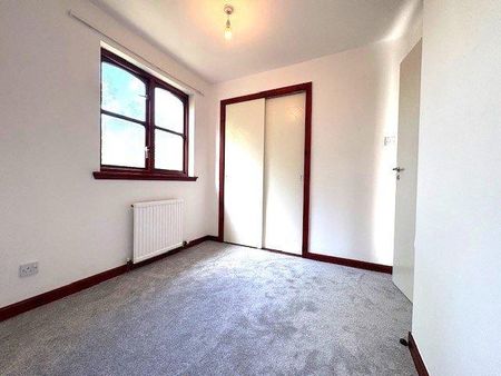 2 bedroom semi-detached house to rent - Photo 2
