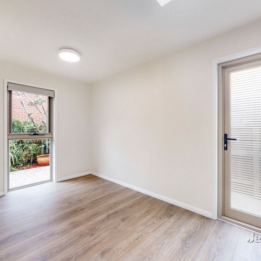 24 Erica Ave, Glen Iris - Photo 1