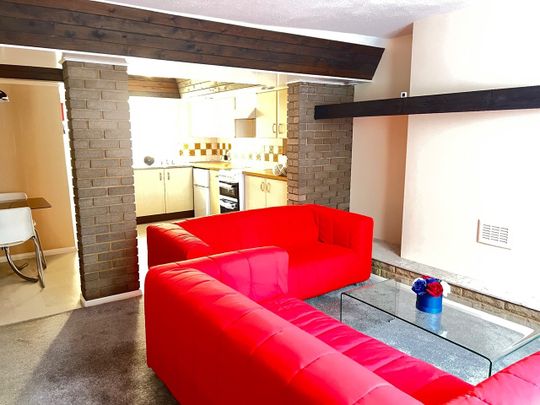 1 Bed Flat, London, SW1V - Photo 1