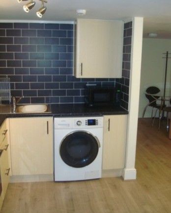 1 Bed Self contained - Student flat Fallowfield for Couple - Photo 4