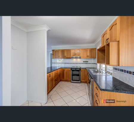 14 Scoresby Street, Mount Warren Park, Qld 4207 - Photo 2