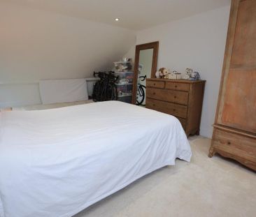 2 bedroom property to rent - Photo 2