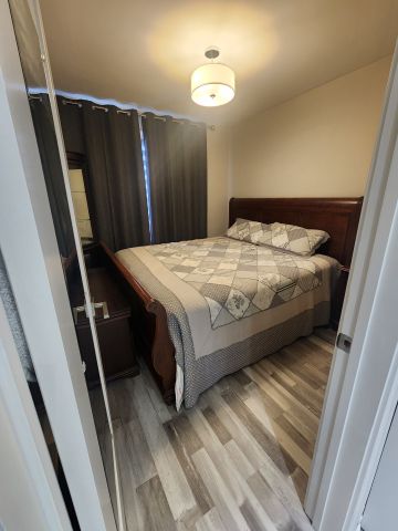 For Lease - 16 Celestine Drive, Toronto, Ontario - Photo 2