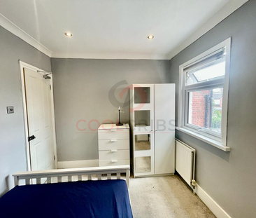 Woodheyes Road, Neasden, NW10 - Photo 1