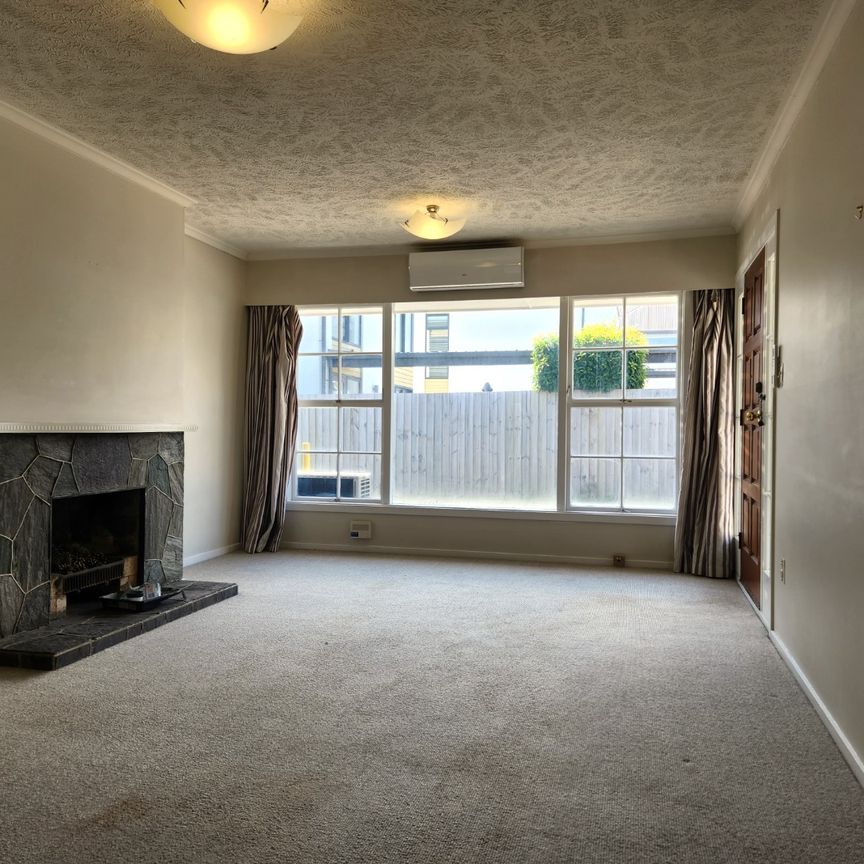 Short Term Rental Available Only - Two bedroom unit in Edgeware/St Albans - Photo 1