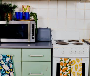 Twin Room in 6 Bed Apartment - Photo 6