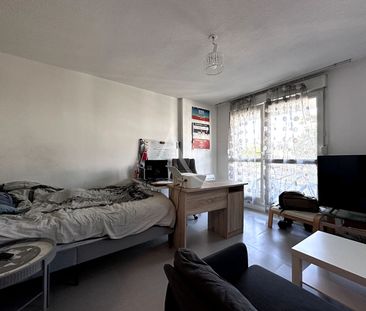 Location Appartement 1 pièce 30m² - Photo 2