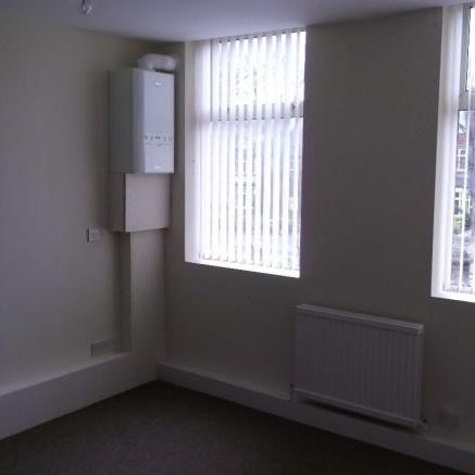 One bedroom studio type apartments from £390 PCM - Photo 1