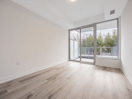 For Lease - 333 Sunseeker Avenue Unit# 313, Innisfil, Ontario - Photo 2