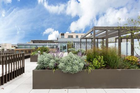 3 bedroom apartment to rent - Photo 2