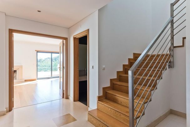 Luxury 3 bedroom Detached House for rent in Oeiras, Portugal - Photo 1