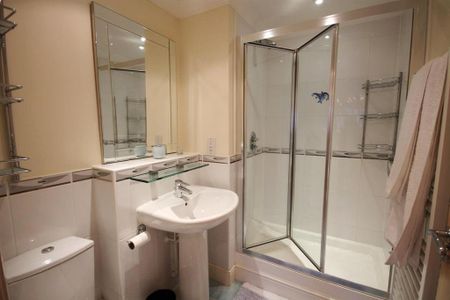 2 bedroom apartment to rent - Photo 5