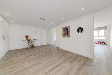 4 Bed Apartment for Rent in Torrevieja - Photo 3