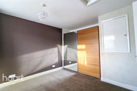 3 bedroom terraced house to rent - Photo 3