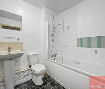 2 bedroom flat to rent - Photo 6