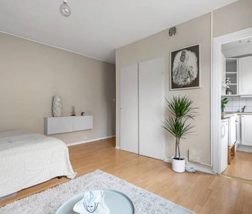 Ursviksvägen, Sundbyberg - Photo 1