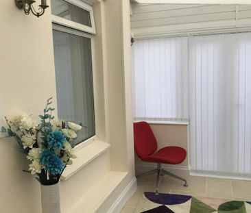 4 bedroom house of multiple occupation to rent - Photo 1