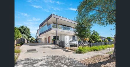 Stylish modern proportions in a popular location - Photo 5