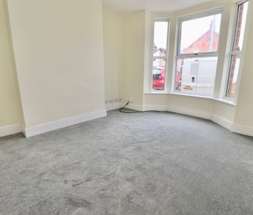 3 bedroom Semi-Detached House to let - Photo 6
