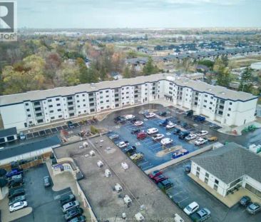 3817 HOWARD AVENUE Unit# 301 | 3817 HOWARD AVENUE Unit# 301, Windsor - Photo 1