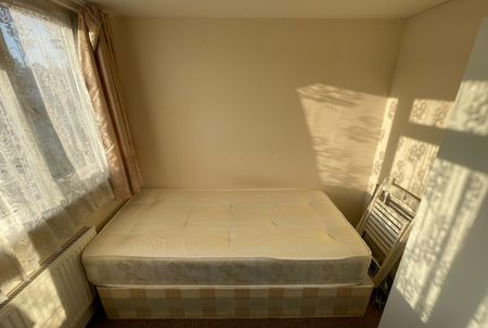 107 Warren Road NW27NH - Photo 2